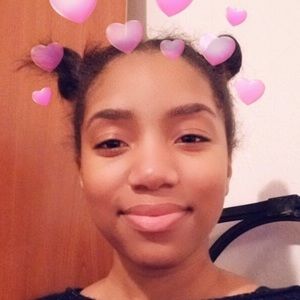 Meet your Posher, Kyra